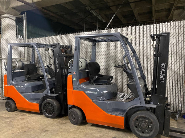 Newest TOYOTA 8 forklift 5000 lb 2 stage