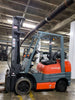 HEAVY DUTY Toyota 
6,600 lb, 3 stage, side shifter